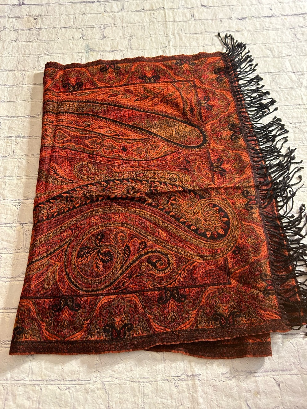 100% WOOL MADE IN INDIA RUST/BLACK PAISLEY WITH FRINGE WRAP OVERSIZED SCARF